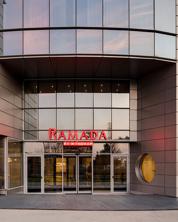 Realizare site Hotel Ramada Otopeni